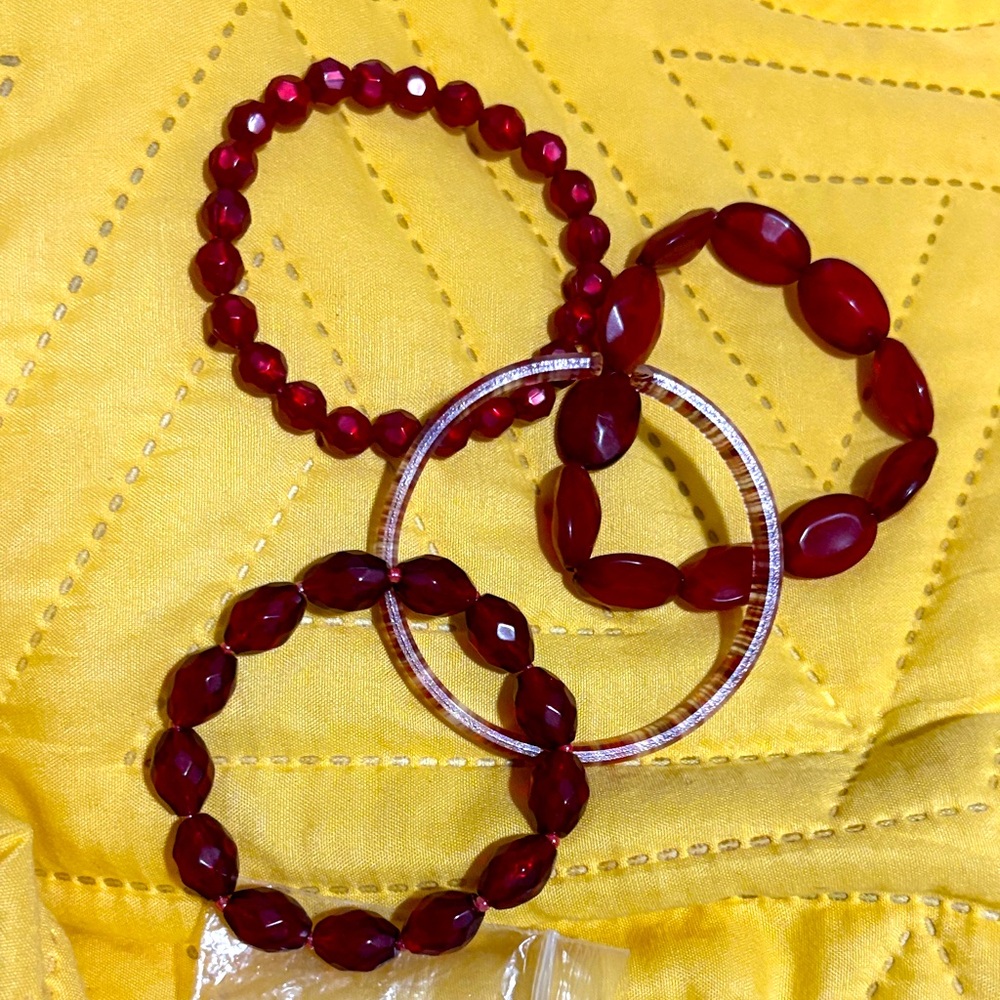 Red Beaded Stretch Bracelet Set - Women Jewelry